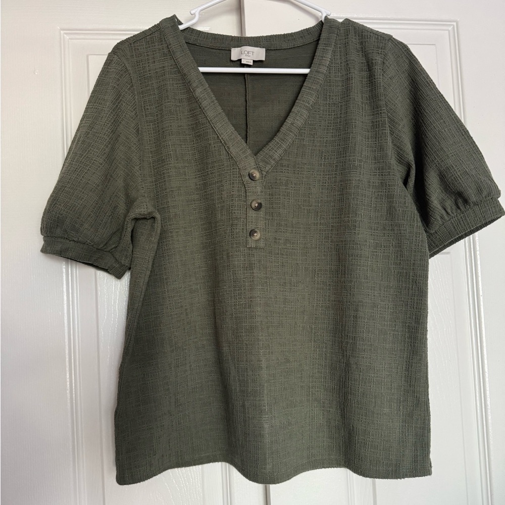 LOFT Women's Olive Textured V-Neck Blouse
